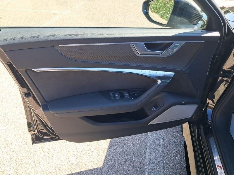 Audi RS6 RS6 Avant 4.0 mhev Performance quattro tiptronic