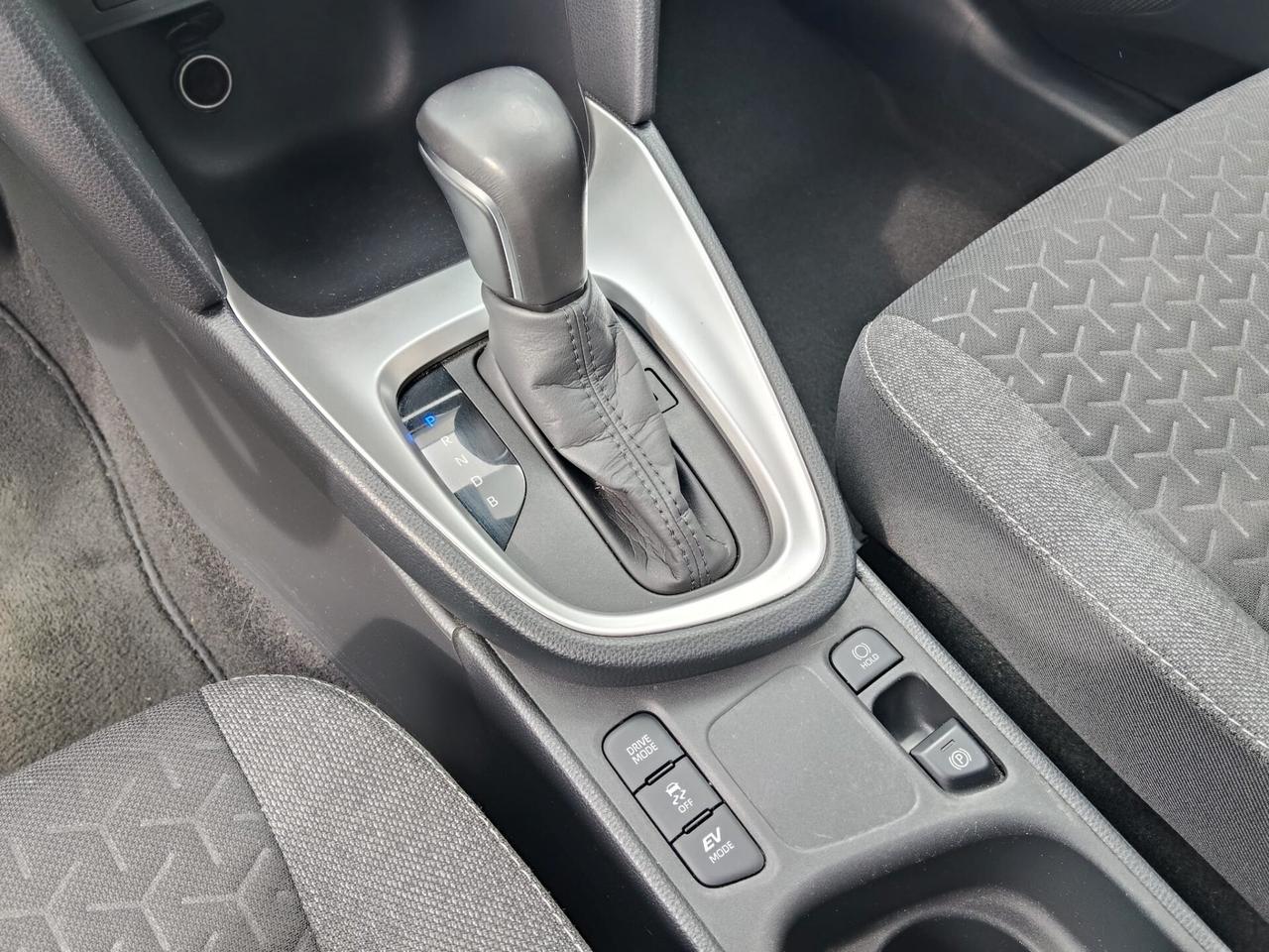 Toyota Yaris Cross 1.5 Hybrid E-CVT Business