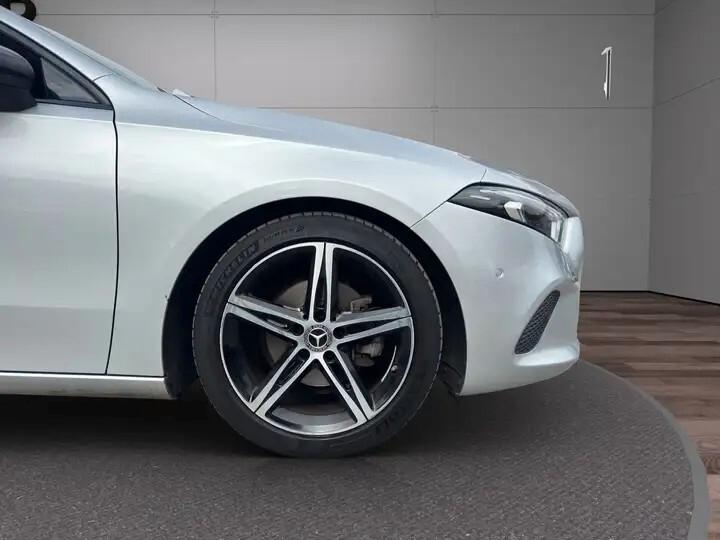 Mercedes-Benz A 180 d Sport auto~Unipro