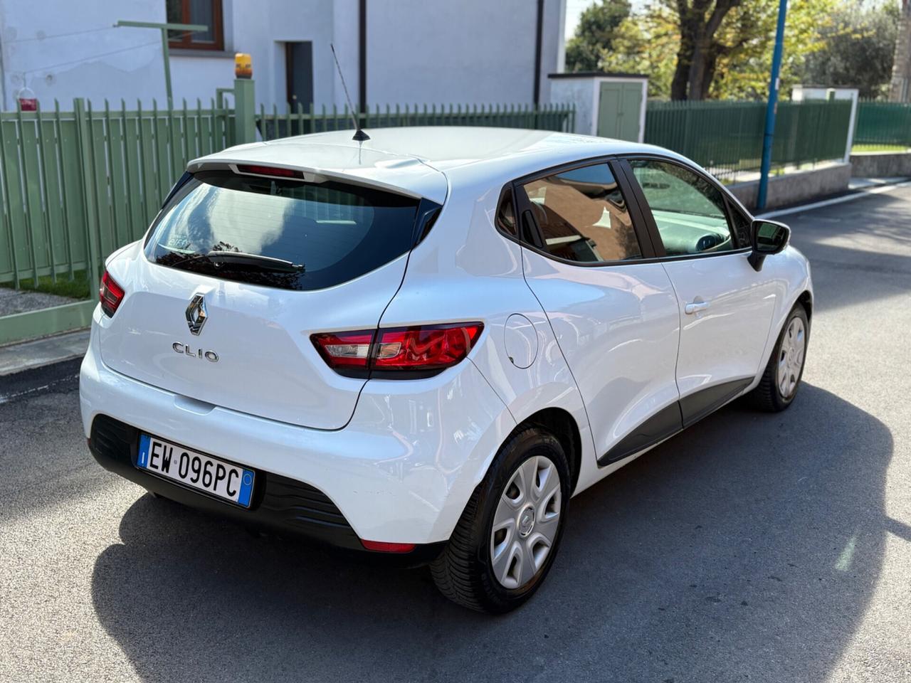Renault Clio 1.2 75CV GPL NEOPATENTATI