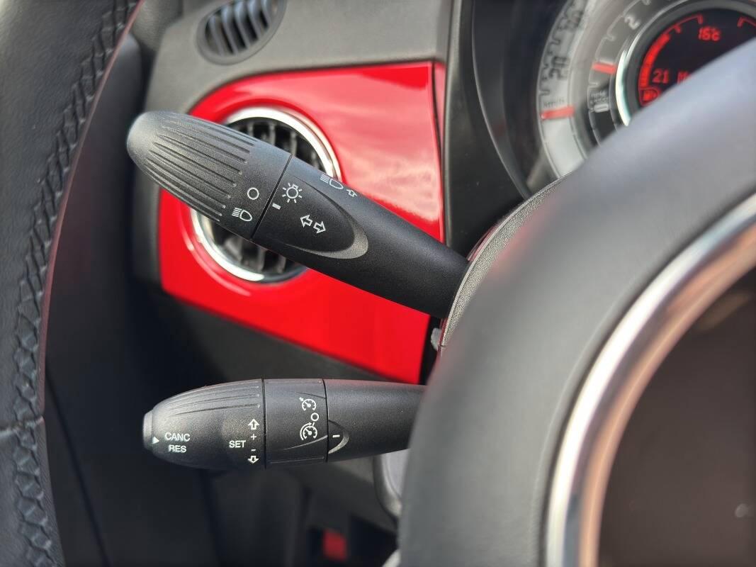 Fiat 500 1.0 hybrid 70cv con CarPlay