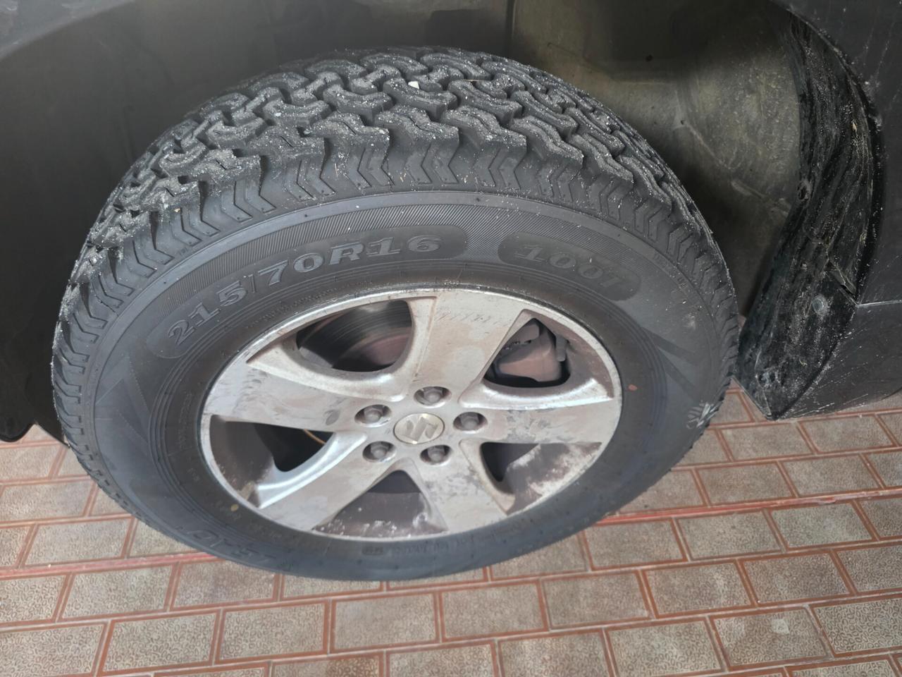 Suzuki Grand Vitara 1.9D 3 porte gancio traino