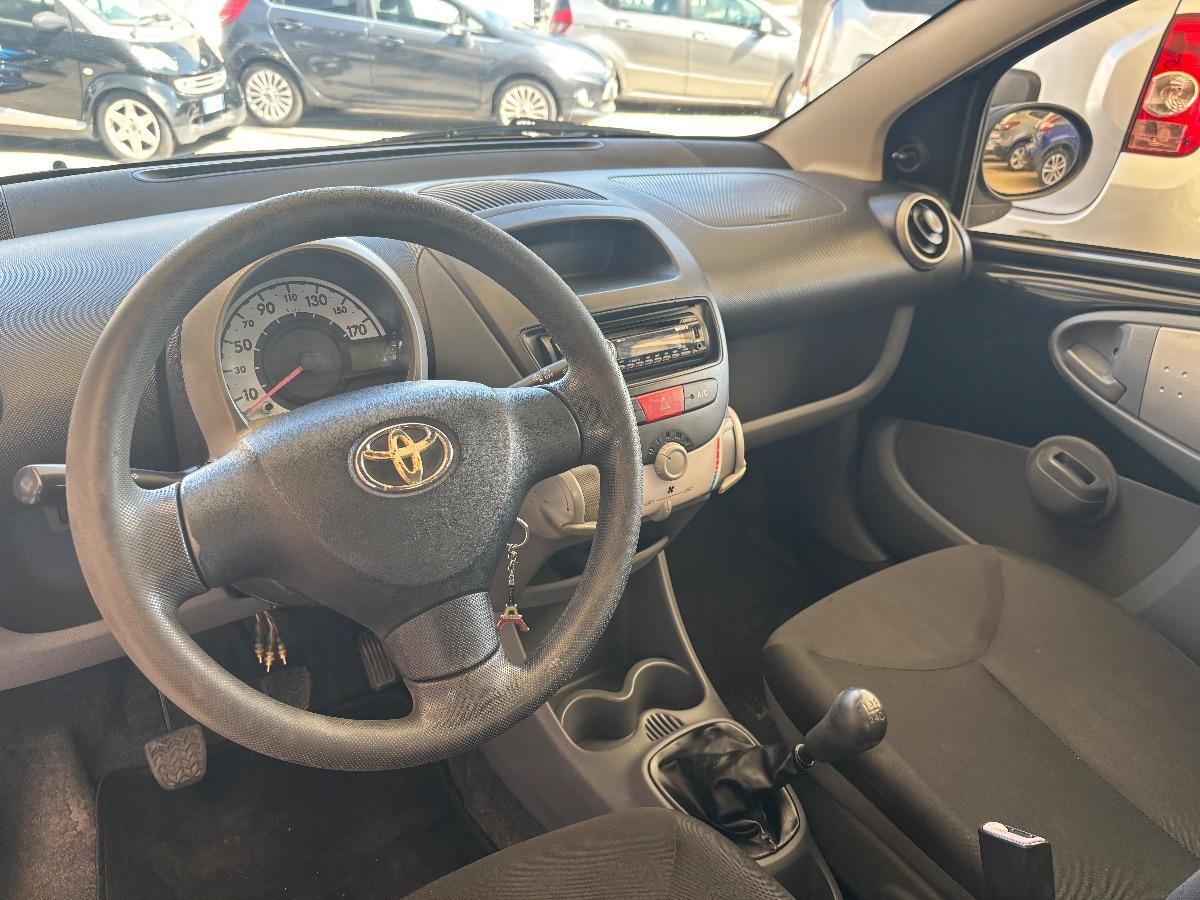 TOYOTA - Aygo - 12V VVT-i 5 porte Sound
