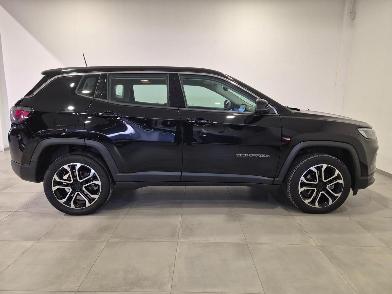 Jeep Compass 1.5 turbo t4 mhev Altitude 130cv dct N1