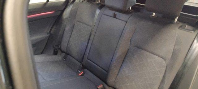 VOLKSWAGEN Golf VAR. 1.0 eTSI EVO DSG Life MILD HYBRID