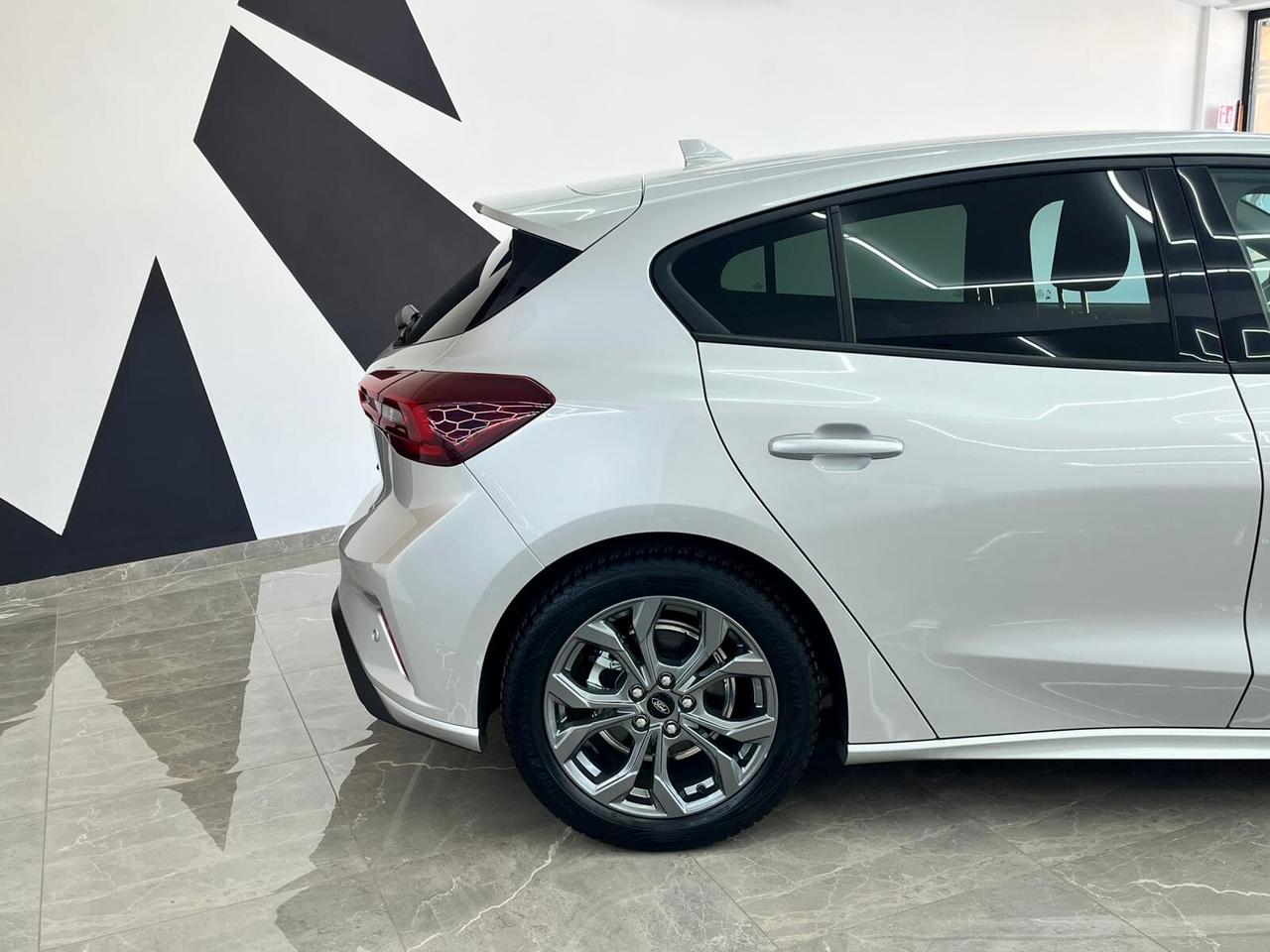 Ford Focus 1.5 EcoBlue 115 CV automatico 5p. ST-Line