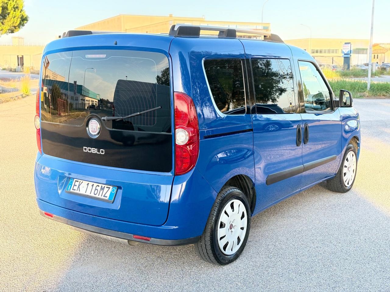 Fiat Doblo 1.4 metano 2012 5 posti 138.000km