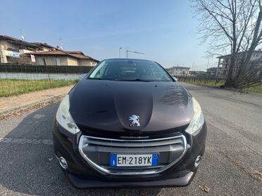 Peugeot 208 1.4 HDi 68 CV 3 porte Allure