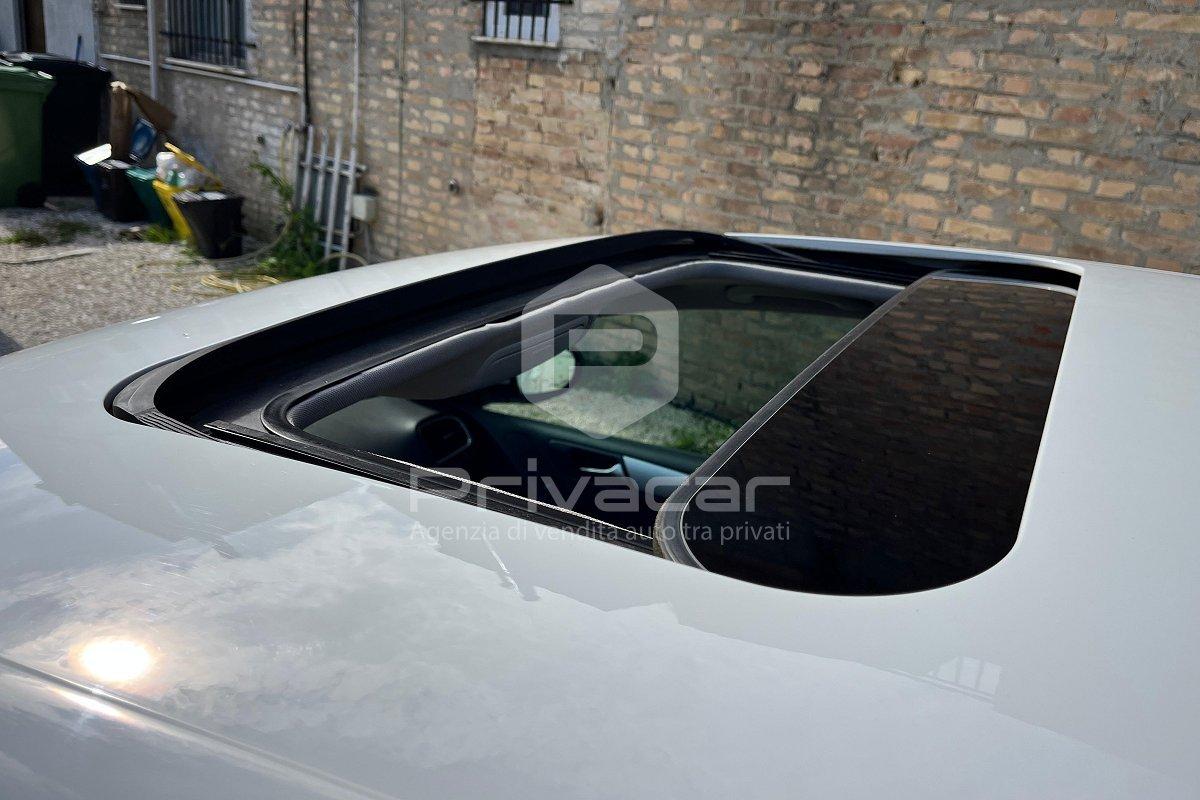 VOLKSWAGEN Golf 2.0 TDI 140CV DPF DSG 5p. Highline