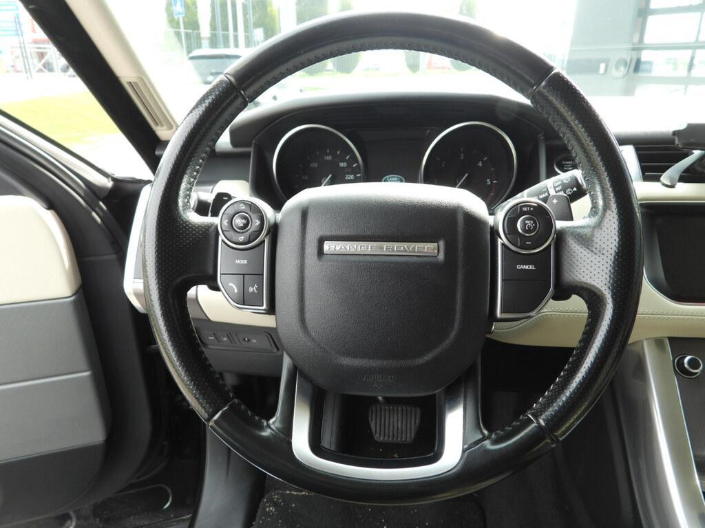 Land Rover Range Rover Sport 3.0 TDV6 HSE 4WD Auto