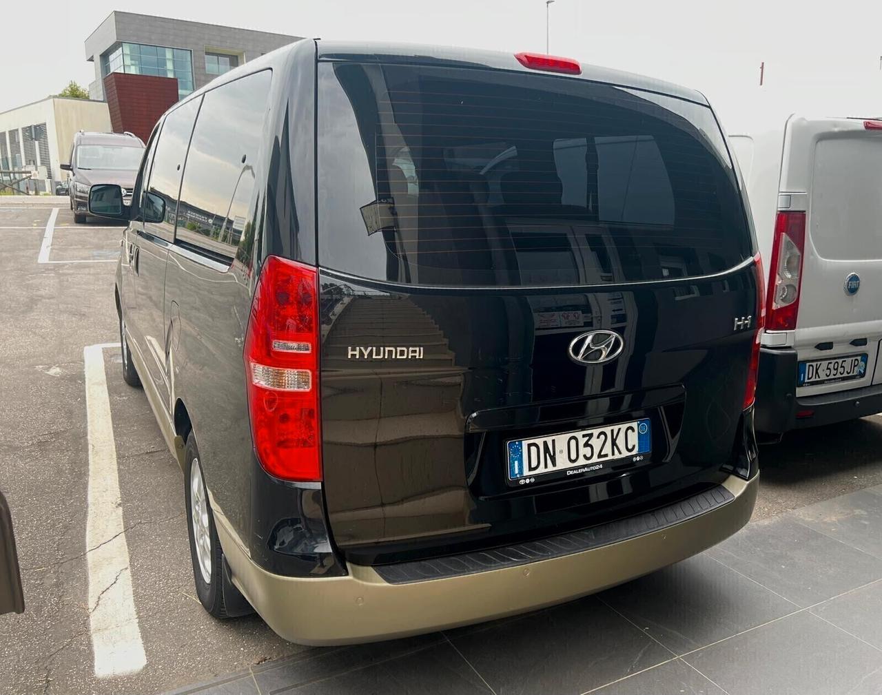 Hyundai H-1 2.5 CRDi VGT Wagon Active 8 p.ti