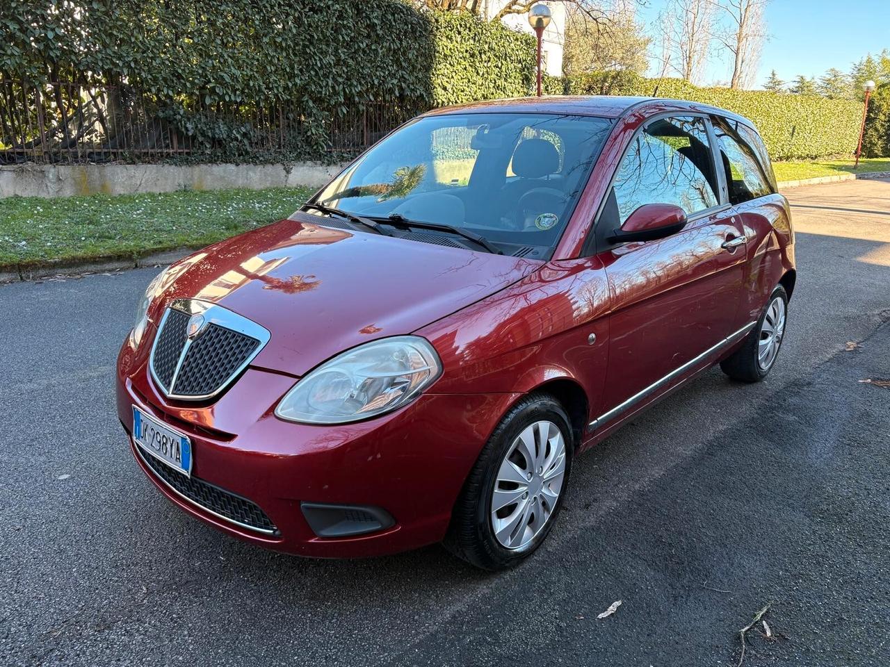 Lancia Ypsilon 1.3 MJT 75 CV Platino disel