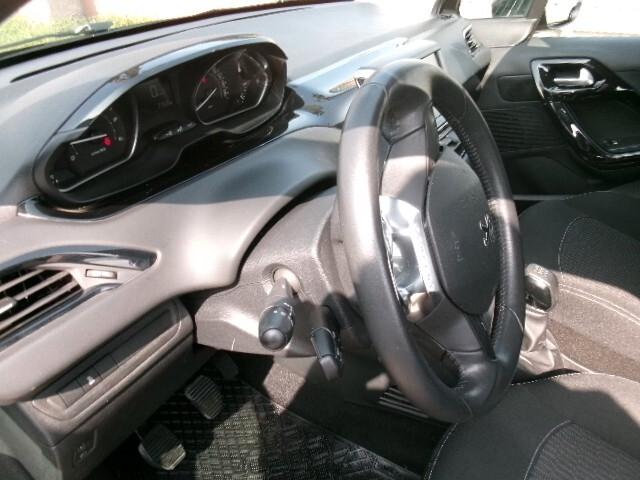 Peugeot 208 BlueHDi 75 5 porte Allure