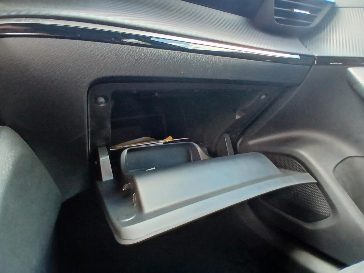 Peugeot 2008 PureTech 100 S&S Active