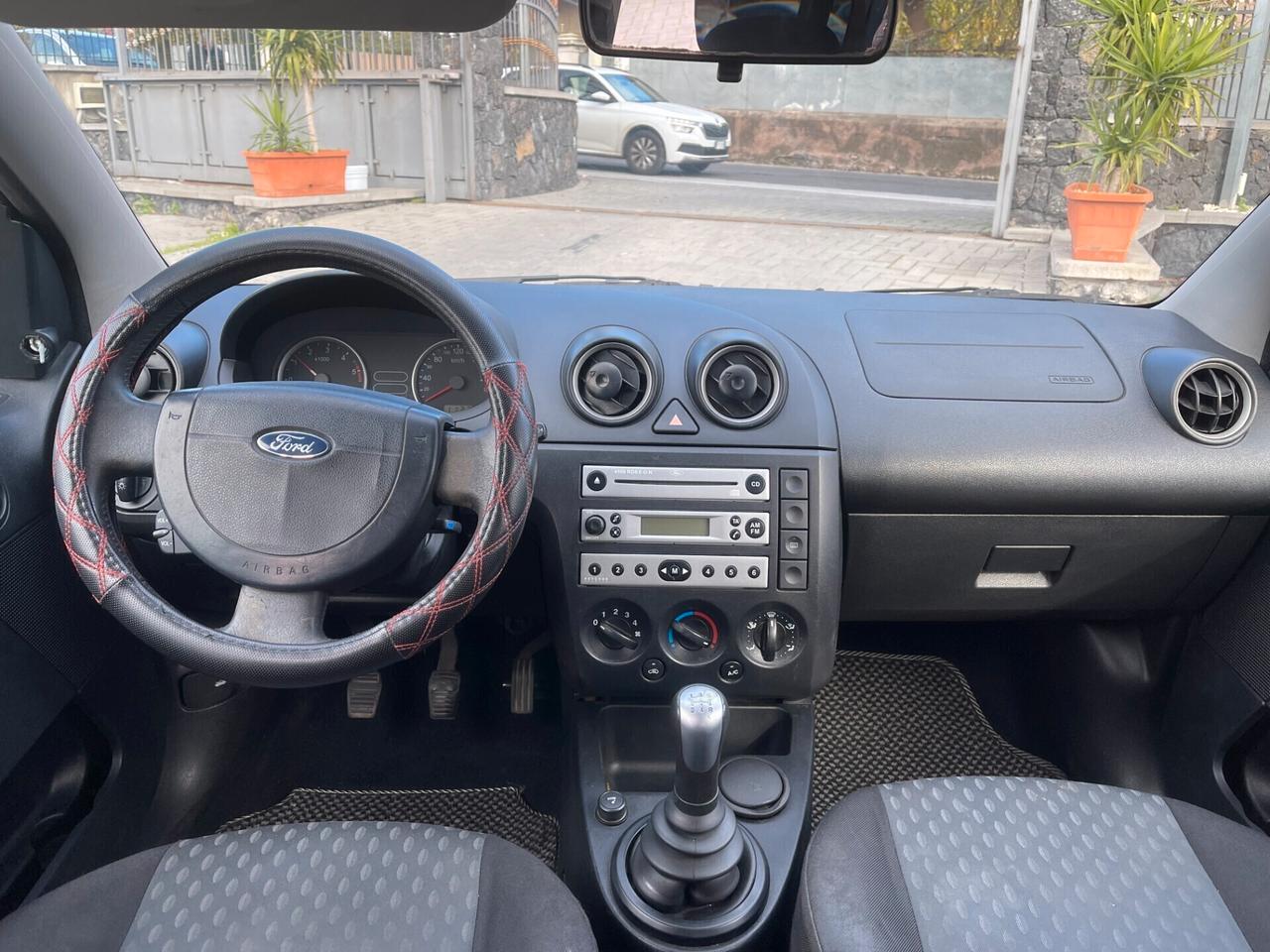 Ford Fiesta 1.4 TDCi 5p. 68cv