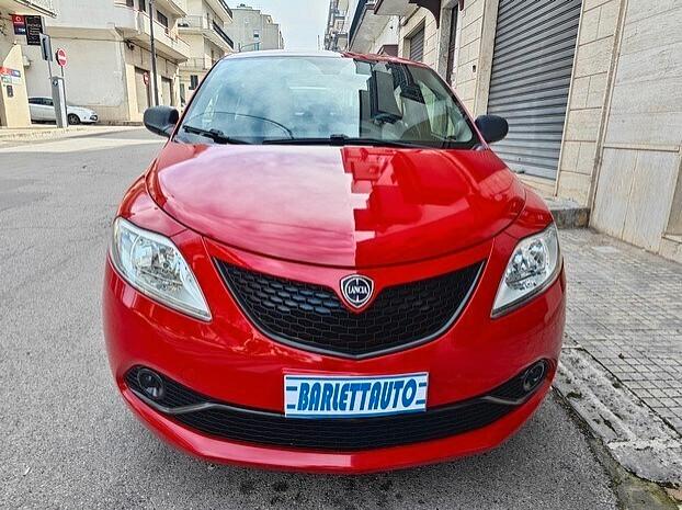LANCIA Ypsilon 1.2 Benzina 69 cv 5 porte - 2017