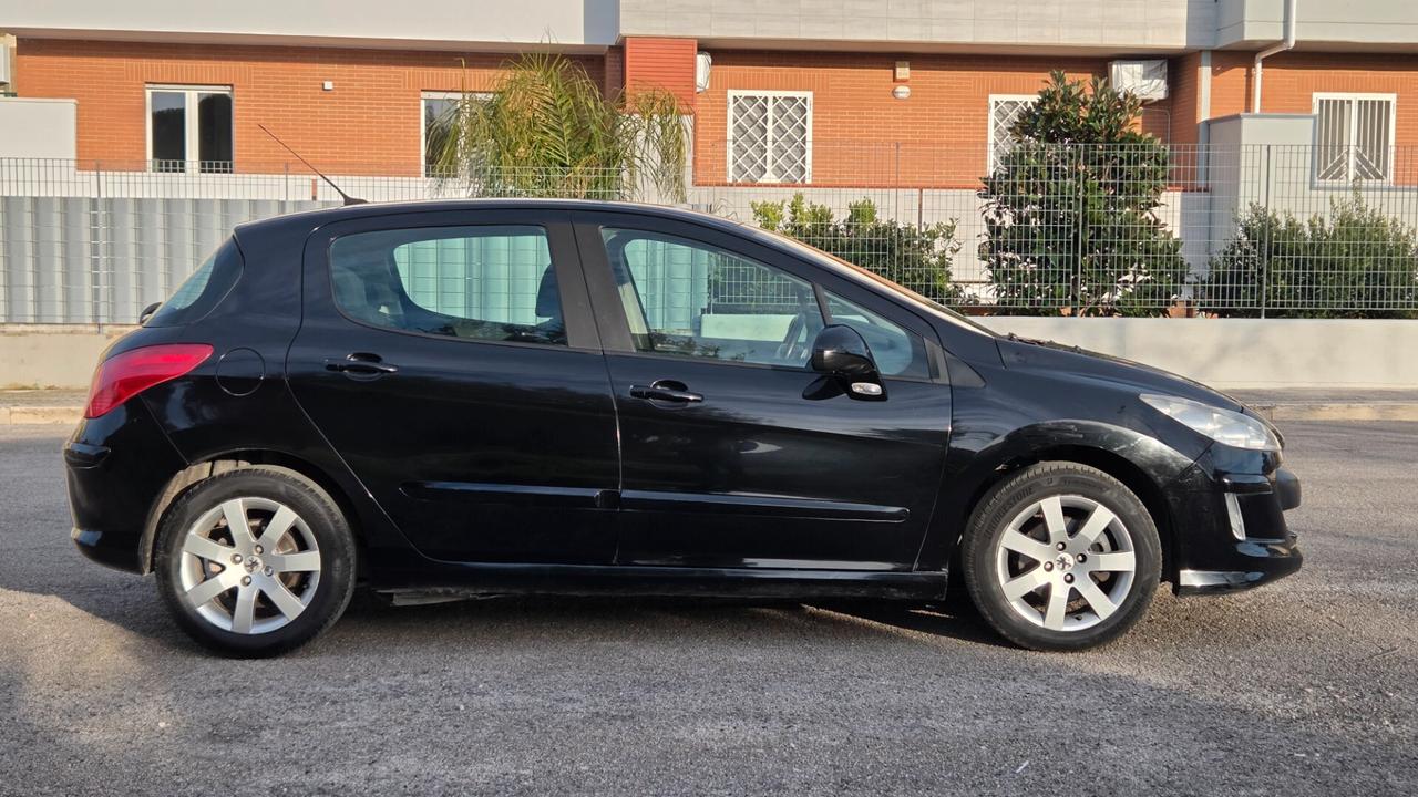 Peugeot 308 1.6 HDi 110CV 5p. Automatica