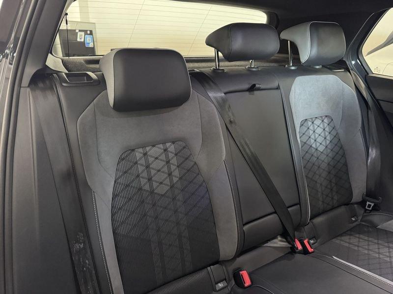 Volkswagen Golf 2.0 TDI SCR 110KW R-Line DSG