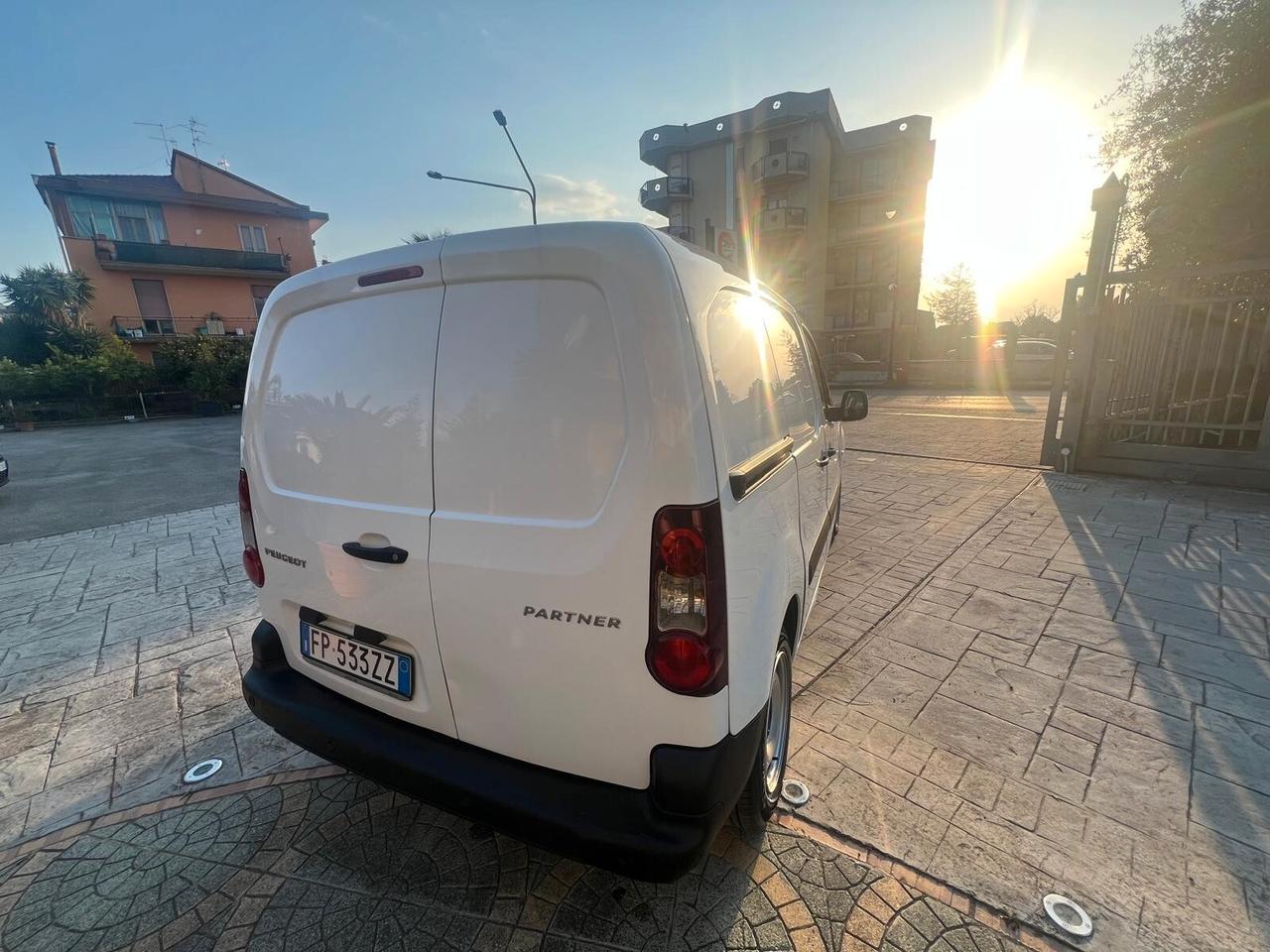 Peugeot Partner Tepee BlueHDi 100 Active