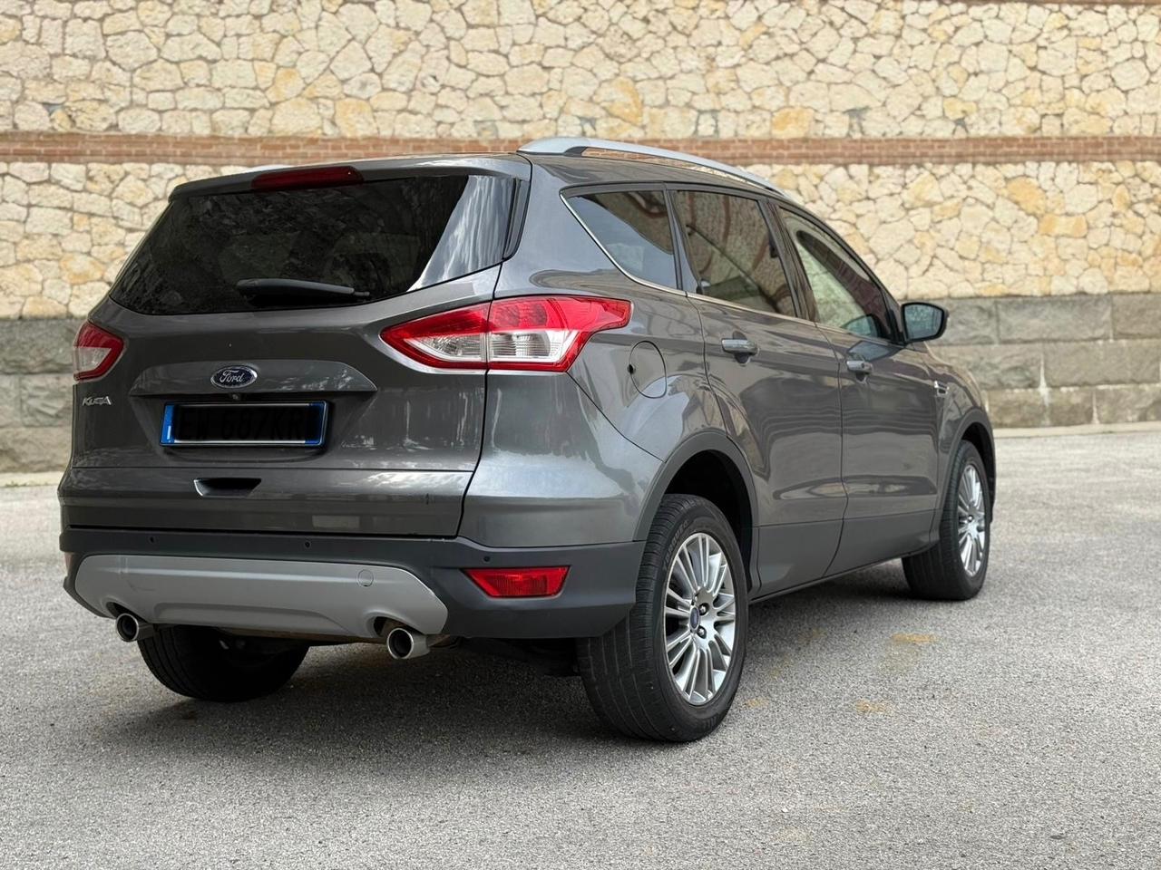 Ford Kuga 2.0 TDCI 140 CV 4WD Titanium