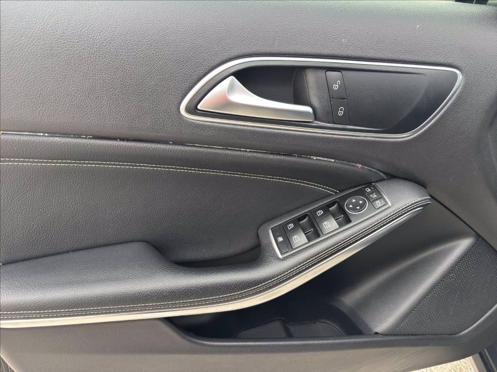 MERCEDES GLA 200 d (cdi) Sport 4matic auto del 2015