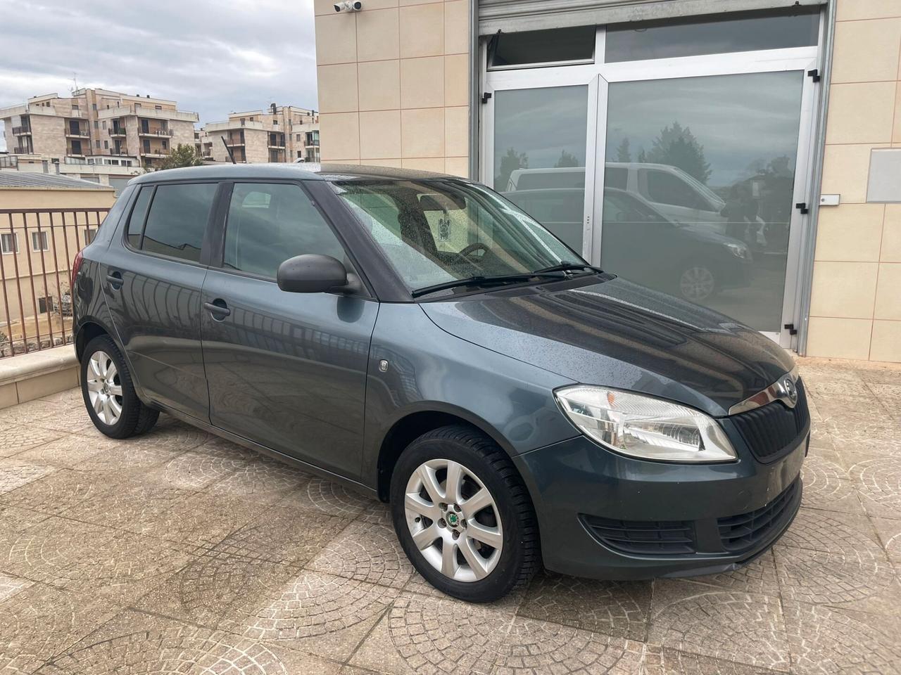 SKODA FABIA 1.2 BENZINA 60 CV NEO PATENTATI