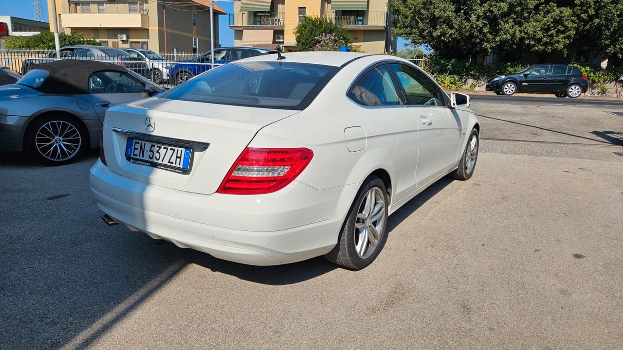 Mercedes-benz C 220 C 220 CDI BlueEFFICIENCY Coupé Avantgarde