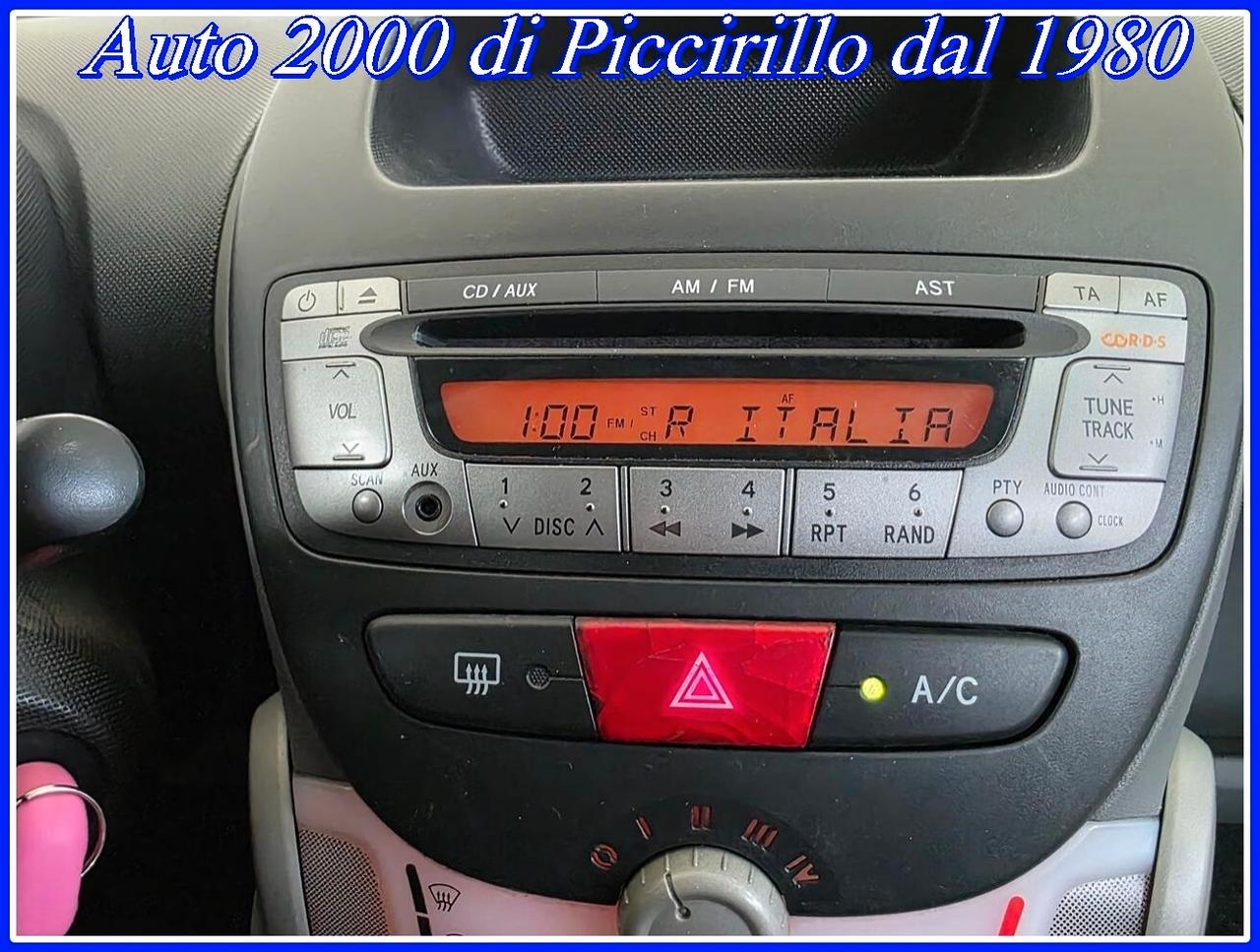 Citroen C1 5 porte 1000 con Cambio Automatico