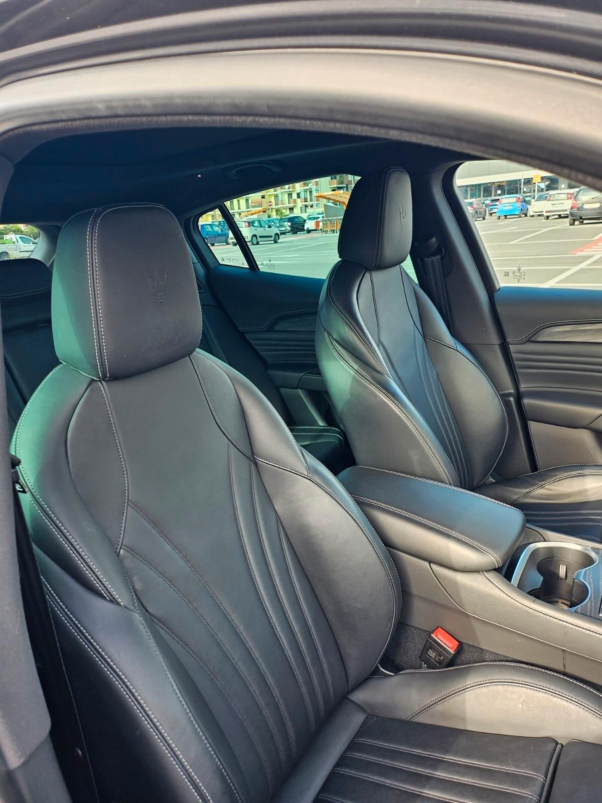 Maserati Grecale MHEV 330 CV AWD Modena