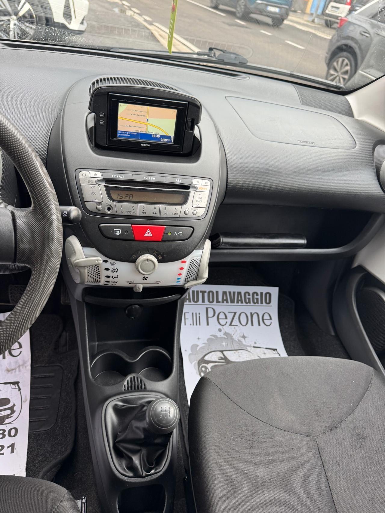 Toyota Aygo 1.0 12V VVT-i 5 porte Lounge Connect