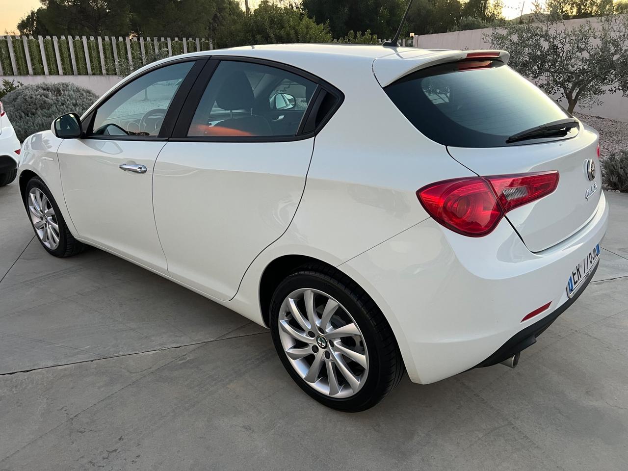 Alfa Romeo Giulietta 1.6 JTDm 105 CV 2013