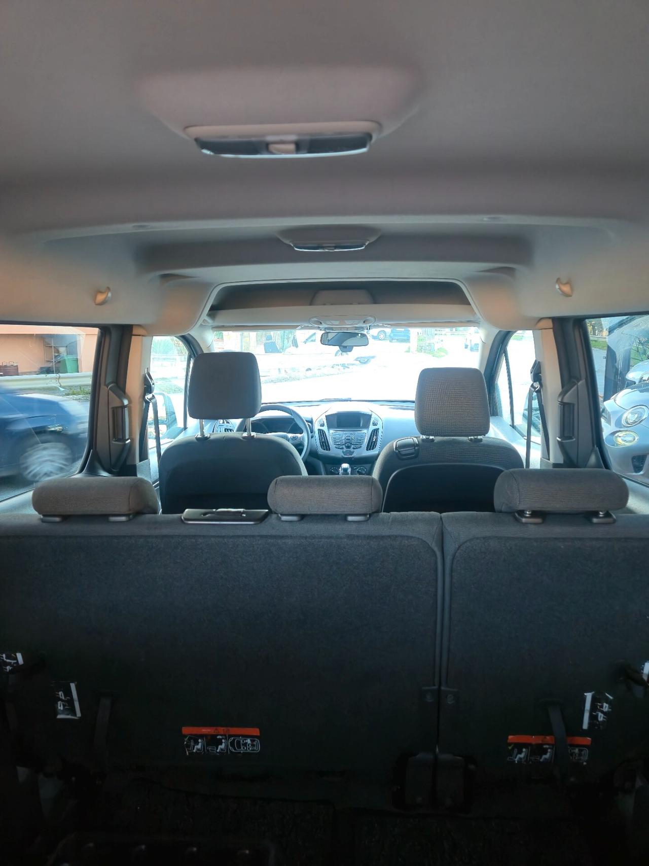 Ford Tourneo Connect Connect7 1.6 EcoBoost aut. Plus