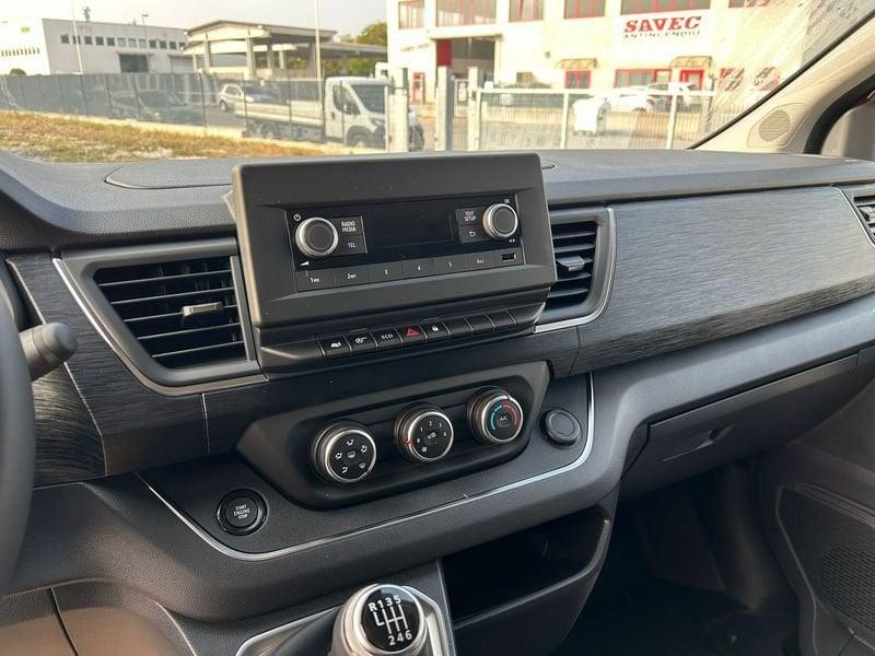 Renault Trafic passenger 2.0 Blue dci 150cv L1H1 Equilibre