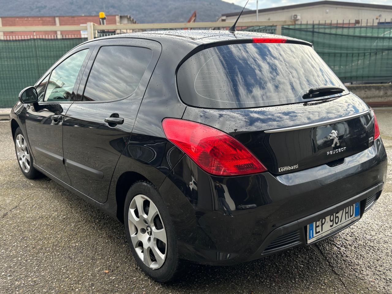 Peugeot 308 1.6 benz /gpl km 148 mila anno 2013