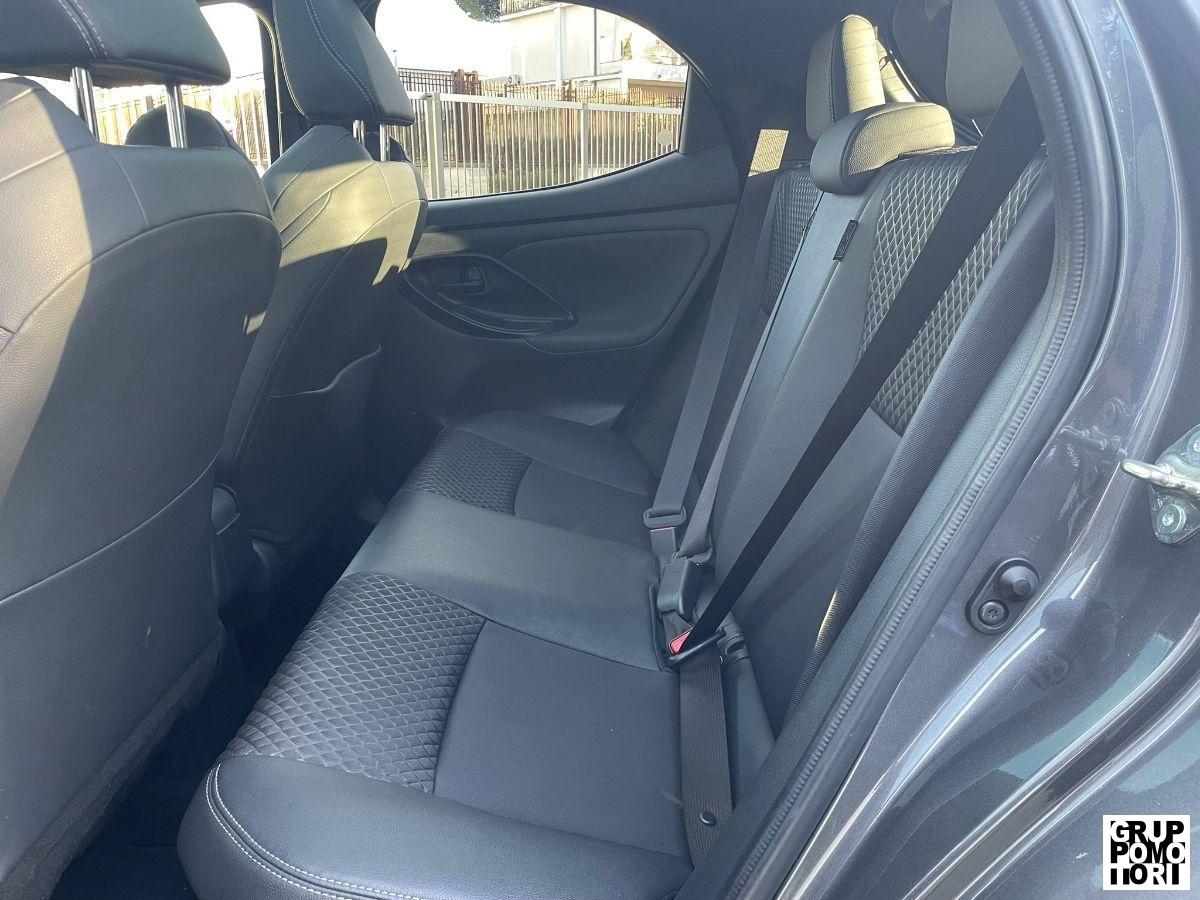 TOYOTA - Yaris - 1.5 Hybrid 5p. Lounge Tetto