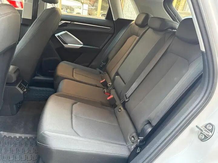 Audi Q3 35 TDI S tronic Business Advanced