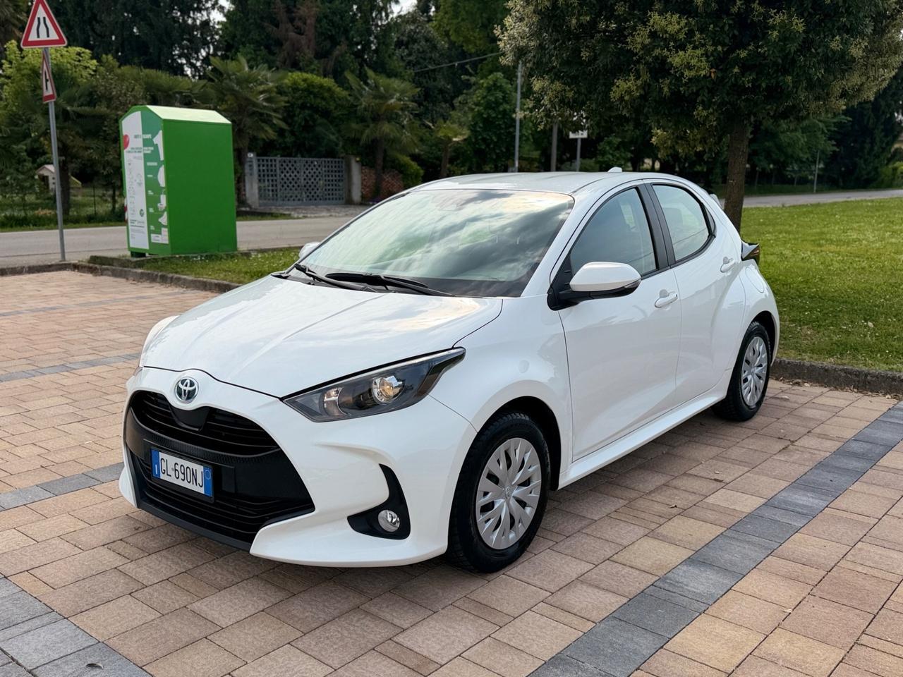 Toyota Yaris 1.5 Hybrid 5 porte Active