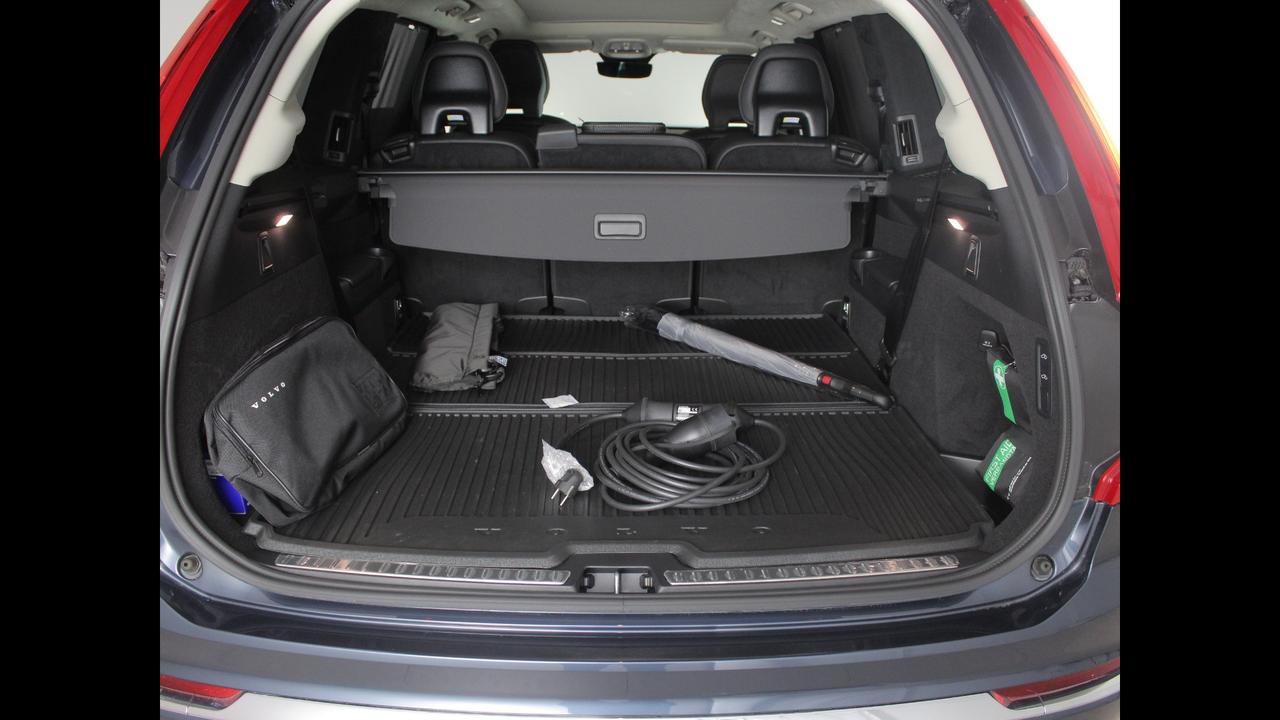 VOLVO N.XC90 Ultra Bright T8 AWD AUT 7P