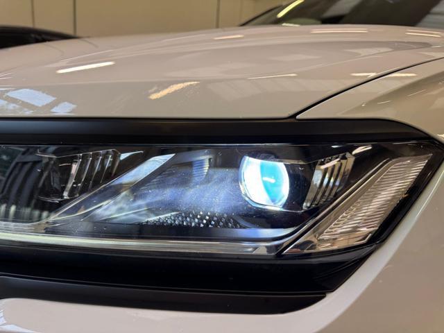 VOLKSWAGEN Touareg 3.0 V6 TDI SCR Black Style 231CV