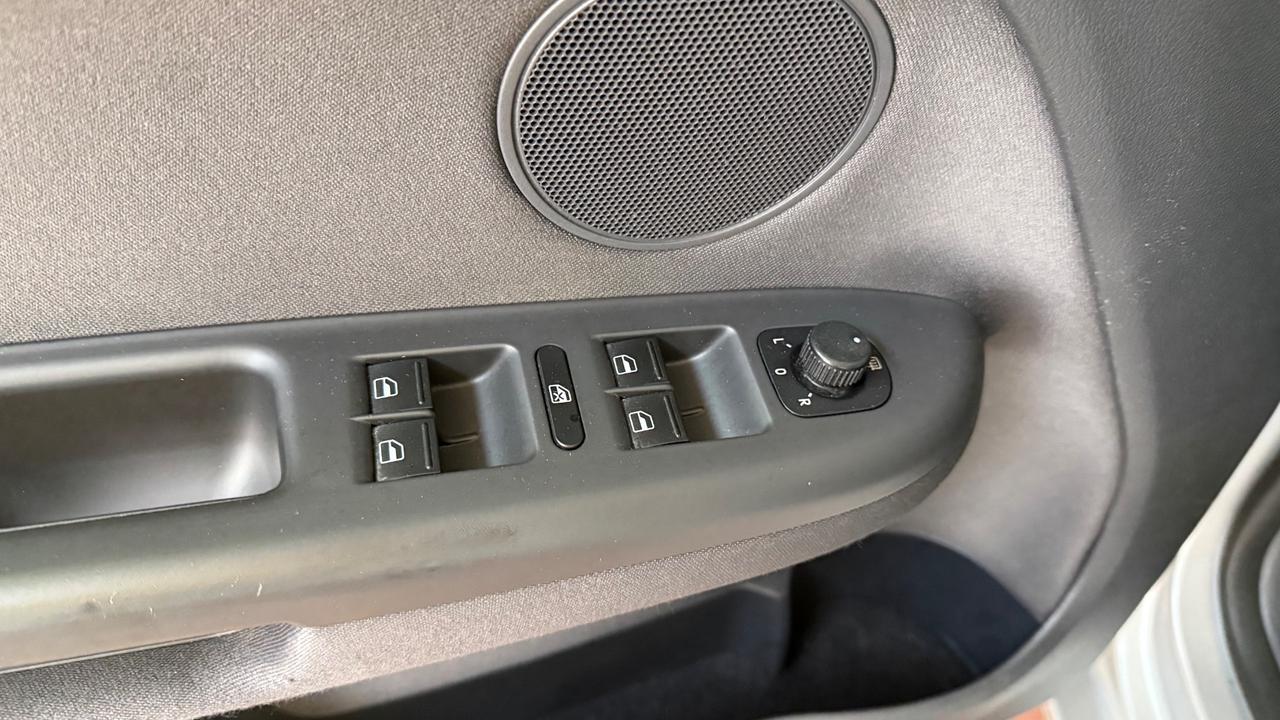 Volkswagen Golf Plus 2.0 16V FSI Sportline