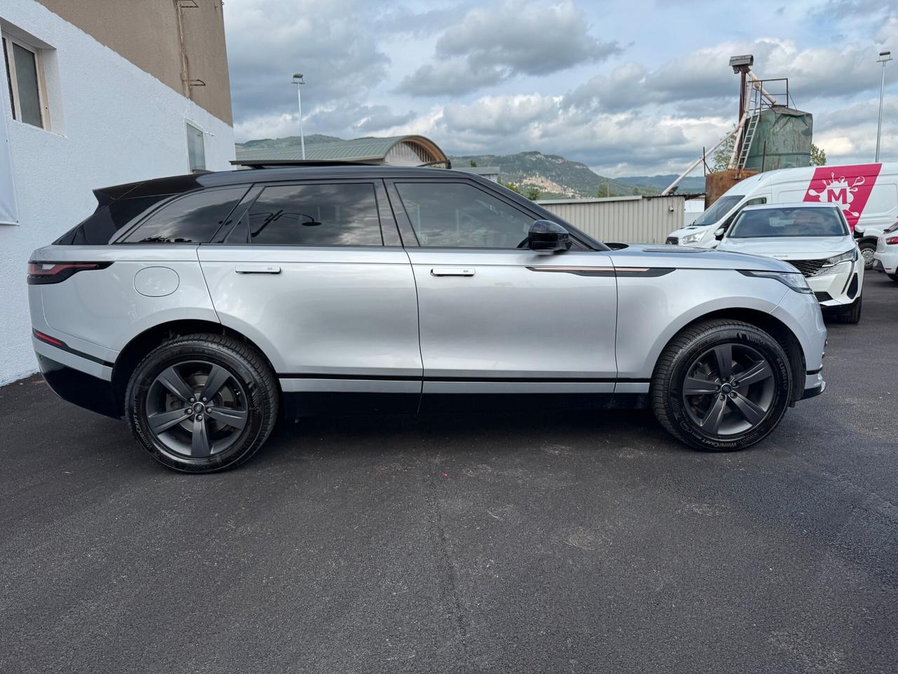 Land Rover Range Rover Velar Range Rover Velar 2.0D I4 240 CV R-Dynamic HSE