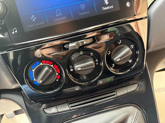 LANCIA Ypsilon 1.0 FireFly 5 porte S&S Hybrid Gold 5 posti.