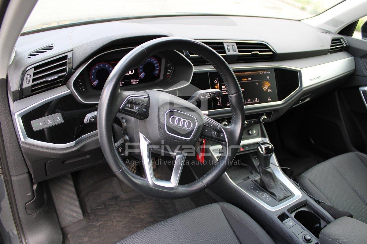 AUDI Q3 35 TFSI S tronic Business Advanced