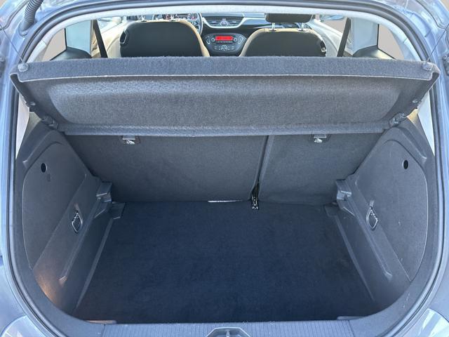 OPEL Corsa 1.2 Coupé BLACK EDITION