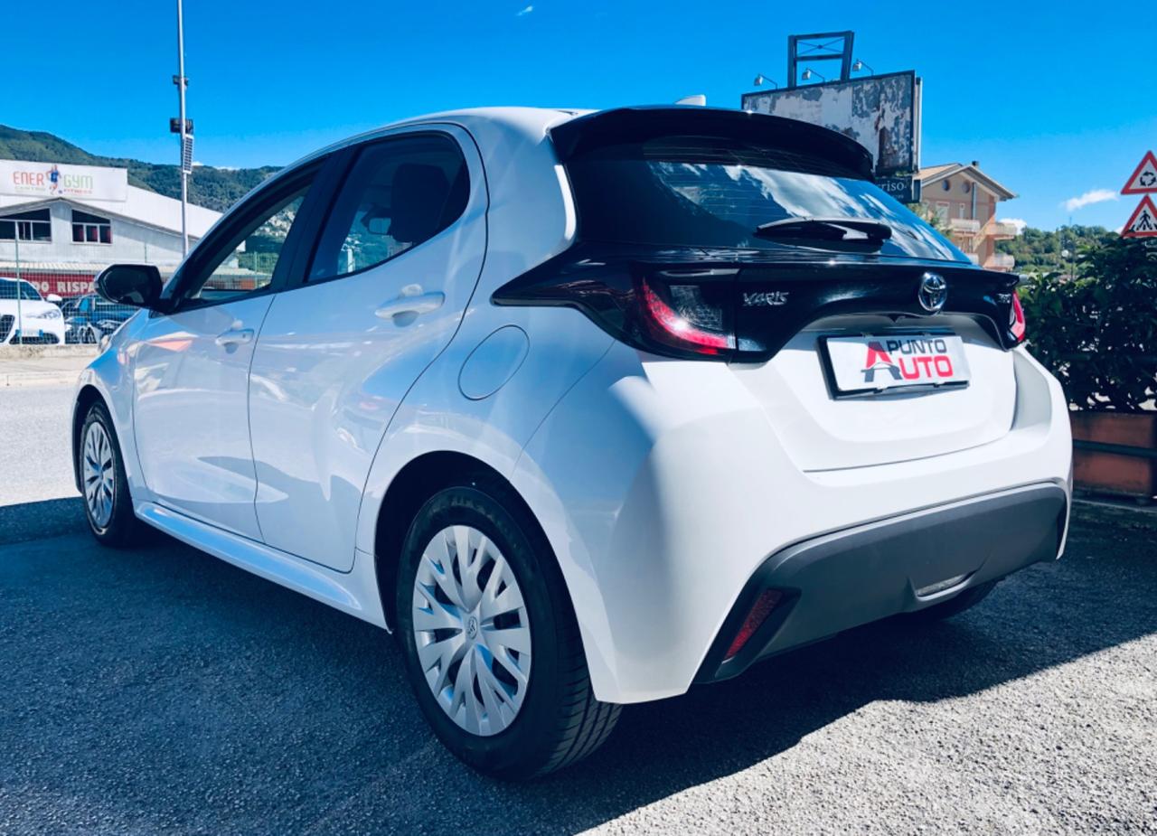 Toyota Yaris 1.0 5 porte Active