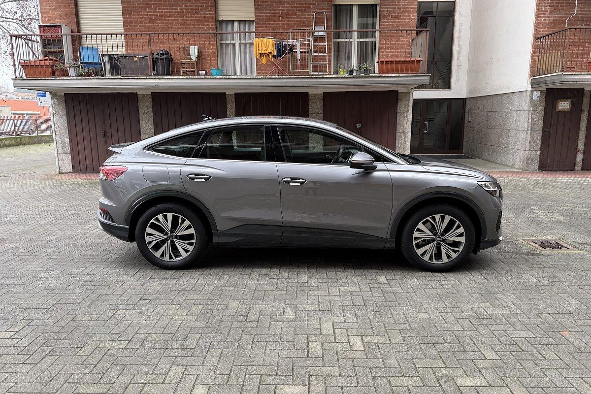 AUDI Q4 SPB 40 e-tron Business Advanced