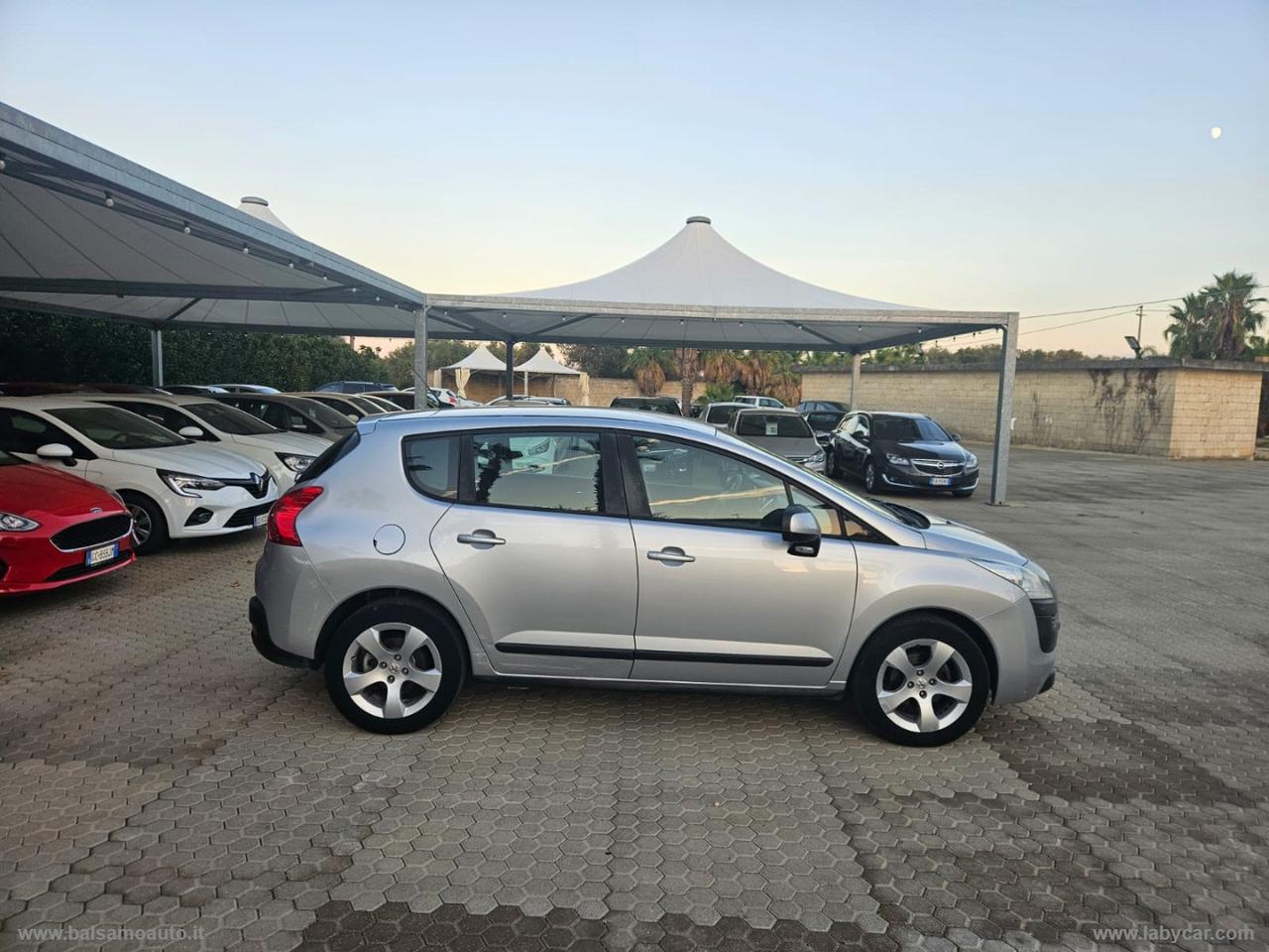 PEUGEOT 3008 1.6 HDi 110 CV Tecno