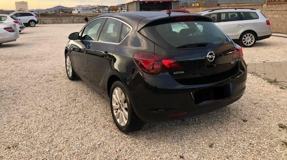 Opel Astra 1.7 CDTI 110CV 5 porte Cosmo