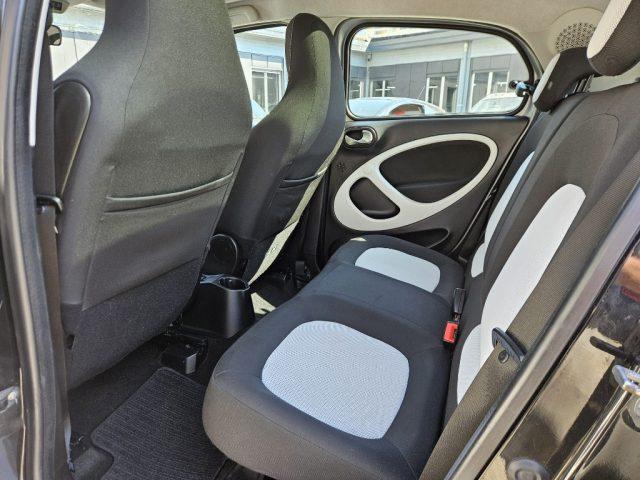 SMART ForFour 70 1.0 Passion