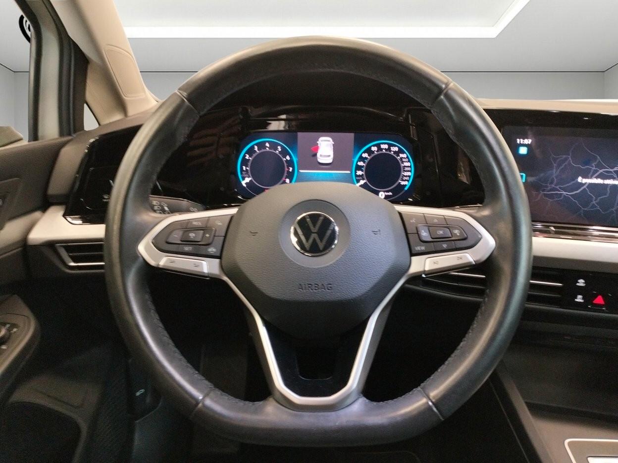 Volkswagen Golf 1.0 eTSI EVO DSG Life